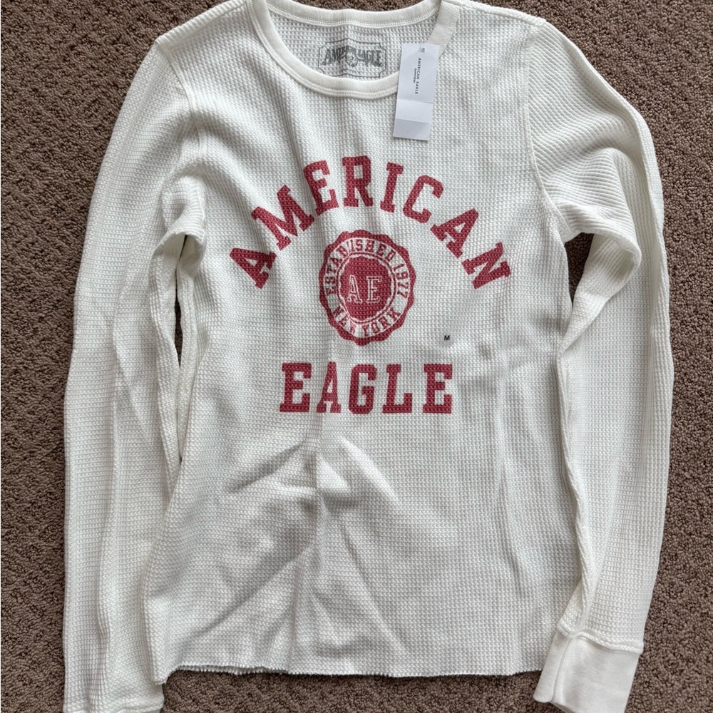 American Eagle Outfitters Women's White and Red Crew Neck Sweater